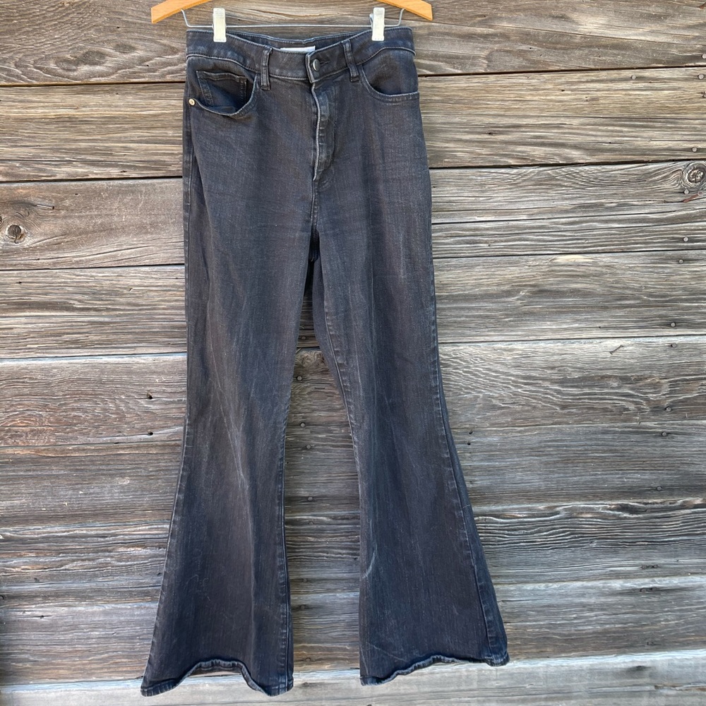 Elizabeth and James High Rise Black Flare Jeans